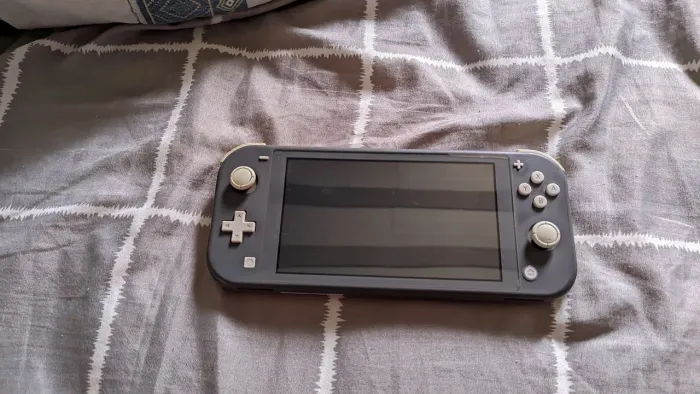 Nintendo Switch Lite bloqueado + Jogos