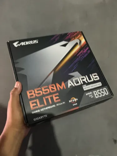 Placa Mãe Aorus Elite B550M