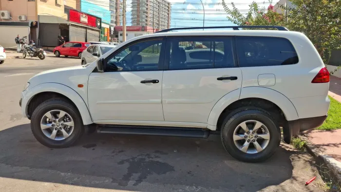 Mitsubishi Pajero Dakar 3.2 4X4 T.i. Dies. 5P Mec. 2015