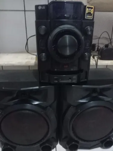 Aparelho de Som LG para retirar Peças