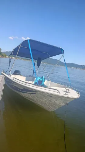 Lancha Arvoredo 14 + Yamaha 40 2t + carreta rodoviaria