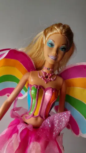 Boneca Barbie Fairytopia Magia do Arco Iris