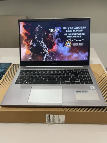 NOTEBOOK SAMSUNG 256gb de ssd e 1tb de HD
