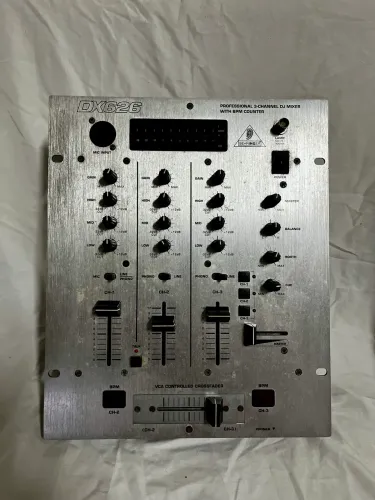 Mixer Behringer DX 626