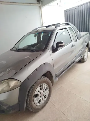 Fiat Strada Adventure 1.8/ 1.8 Locker Flex CE 2010
