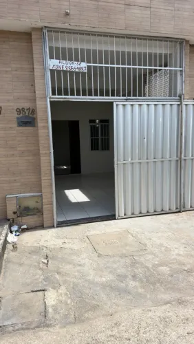 Aluga-se Casa Próximo à arena castelão