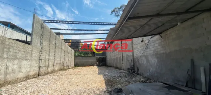 Galpão comercial para alugar. 1.000m² - Recreio São Jorge - Guarulhos