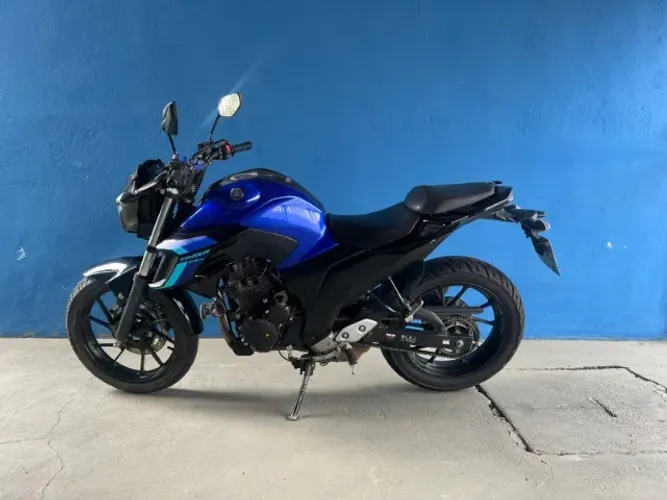 YAMAHA FZ25 2025 só 19.000 rodados