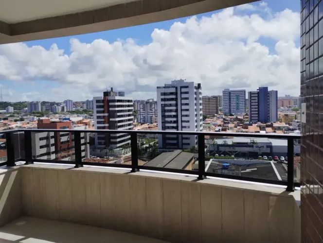 Apartamento 3 quartos com 135 metros na Ponta Verde próximo ao Palato.
