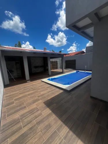 Linda casa com piscina - Gameleira de Goiás