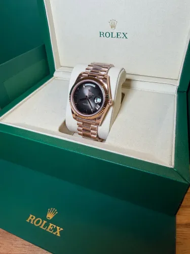 Rolex oyster perpetual day date 