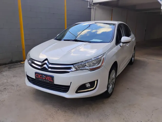 Citroen C4 Lounge Tendance 2.0 Flex 4P Aut. 2014