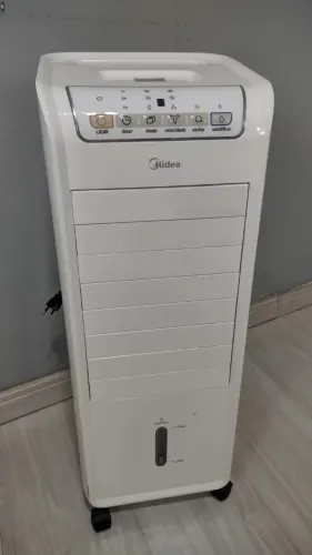 Climatizador de Ar Midea AKAF1 127V (Com Controle Remoto)