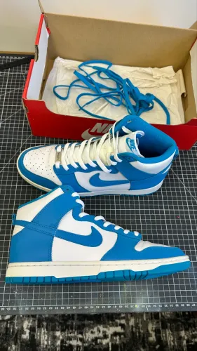 Tênis Nike dunk high azul 42