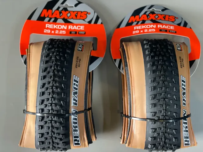 Pneu Maxxis Rekon Race 29x2.25 (par) 