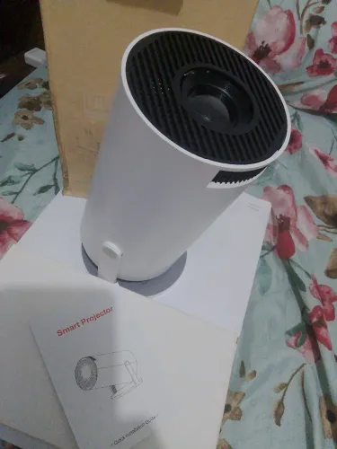 Mini Projetor Hy400 4k Android Full Hd Smart Wifi Entrada Sd Cor Branco 110v/220v