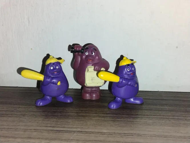 Lote 3 Bonecos Miniatura Shake Grimace Mcdonalds Antigos