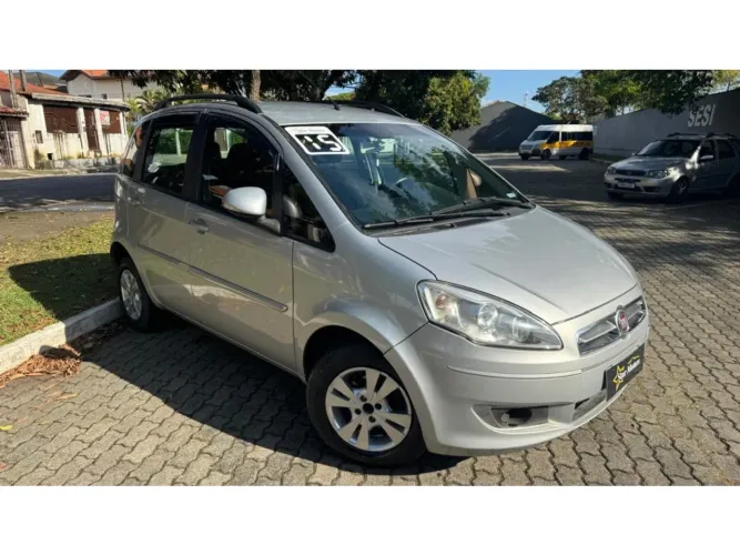 Fiat Idea Attractive 1.4 Fire Flex 8V 5P 2015