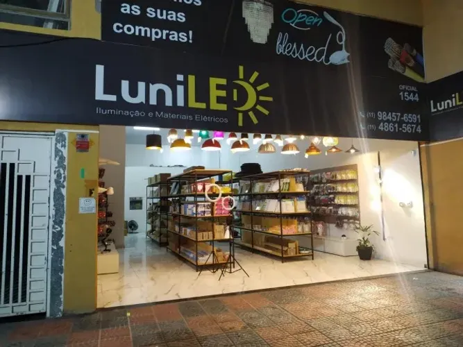 VENDO ITENS DE LOJA DE MATERIAL ELÉTRICO