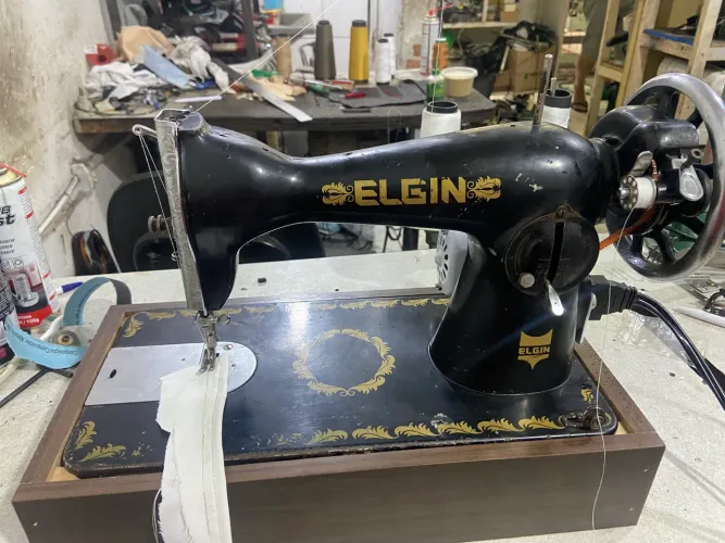 Máquina caseira elgin