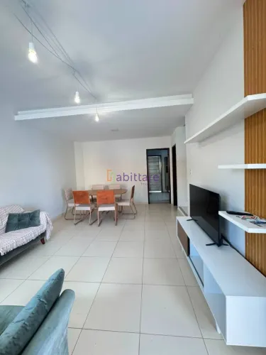 Alugo Casa Duplex no Jardim Eldorado Townhouse com 3 suítes