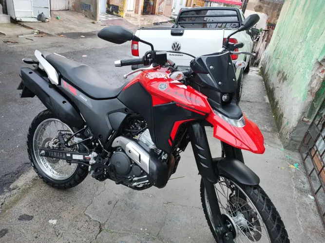 Vendo ou troco em moto de menor valor 