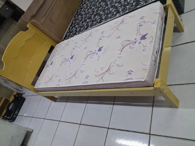 CAMA SOLTEIRO E COLCHÃO