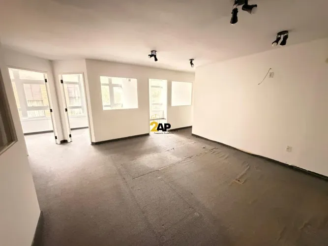 Sala Comercial de 105m² para aluguel na Bela Vista - Paulista