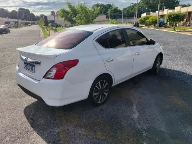 Nissan Versa SL 1.6 16V Flexstart 4P Aut. 2019