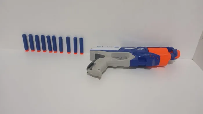 Nerf Elite Disruptor + 10 balas de isopor