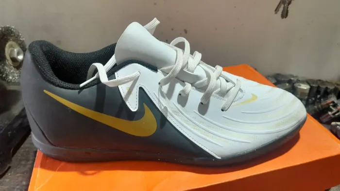 Chuteira Nike