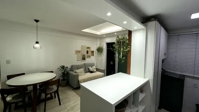 Excelente apartamento com sol da manhã e ótima localização!