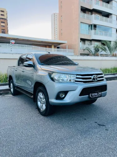 Toyota Hilux CD SRV 4X4 2.7 Flex 16V Aut. 2017