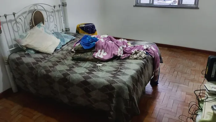 Quarto no centro de J.Fora