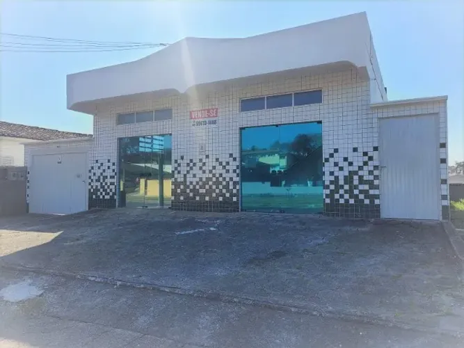 Casa e Salas Comerciais conjugadas (Via Rápida, Criciúma)