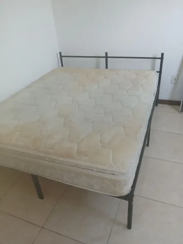 Cama de casal Queen size