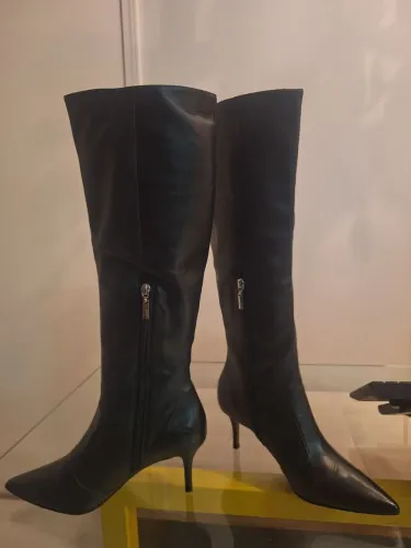 Bota Couro cano alto SCHULTZ