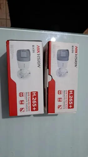 CÂMERAS HIKVISION 2 UNIDADES