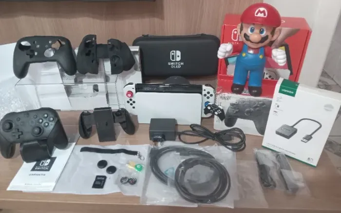 Nintendo Switch Oled Desbloqueado Completo + Controle Pro Nintendo Original + Acessórios