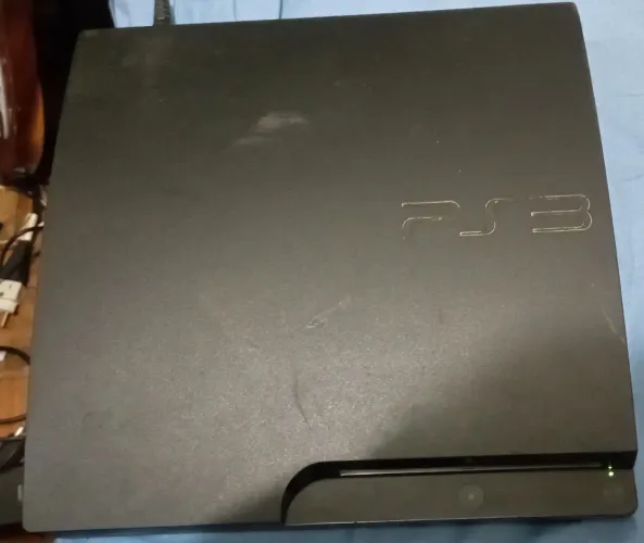 **PraSairi** Ps3 Slim, modelo Cech3001a, liga luz verde mas nao da imagem! Otimo estado