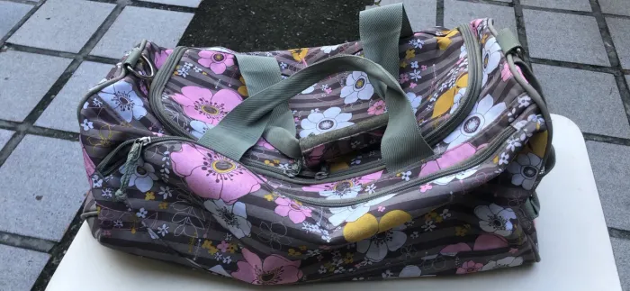 Bolsa Mala Média Floral - Viagem Academia - Estampa Flores Rosa