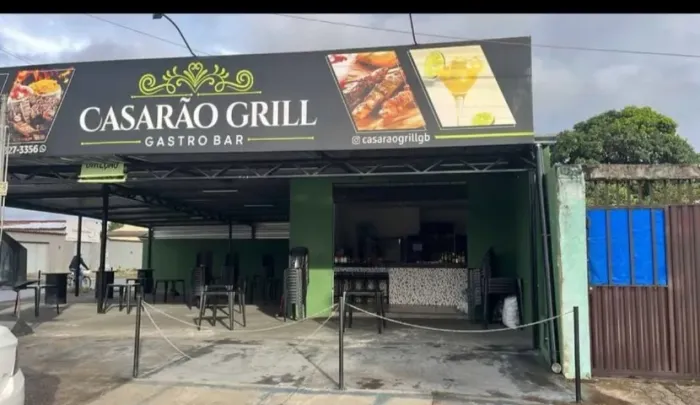 Bar/Jantinha montado pronto para trabalhar. Com todos os utensílios e eletrodomésticos 
