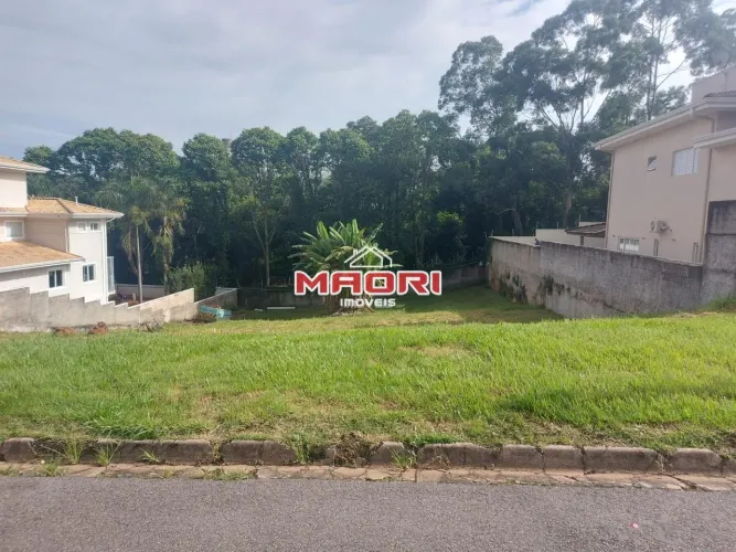 Terreno à venda no Condomínio Green Boulevard em Valinhos