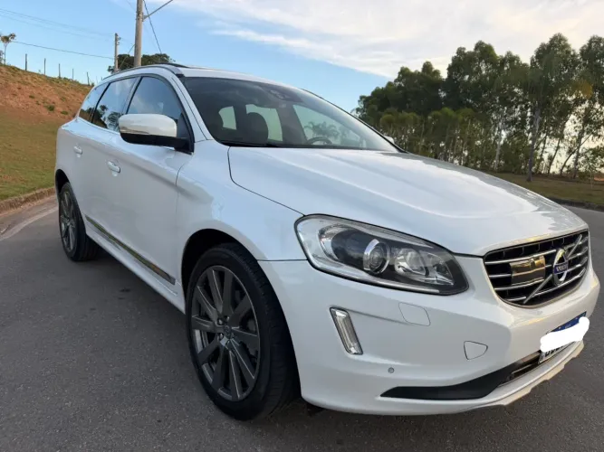 Volvo XC 60 T-5 Inscription 2.0 245 CV FWD 5P 2017