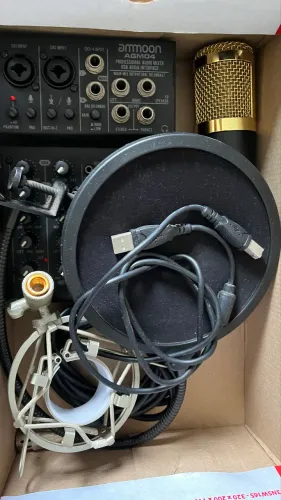 Kit Home Studio (Mic, Interface)
