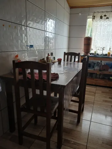 Mesa de Jantar 6 Lugares com 6 Cadeiras - Madeira -