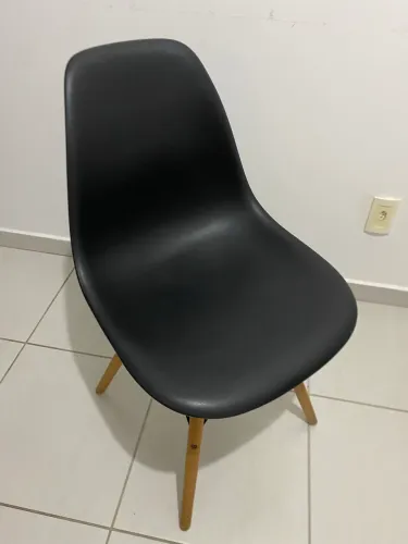 Cadeira eames preta