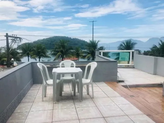 Cobertura de frente pro mar em Conceição de Jacareí Costa verde