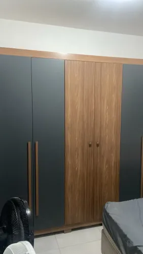 Roupeiro de casal 6 portas