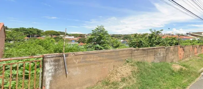 Terreno à venda em Campinas, Vila Marieta, com 907 m²